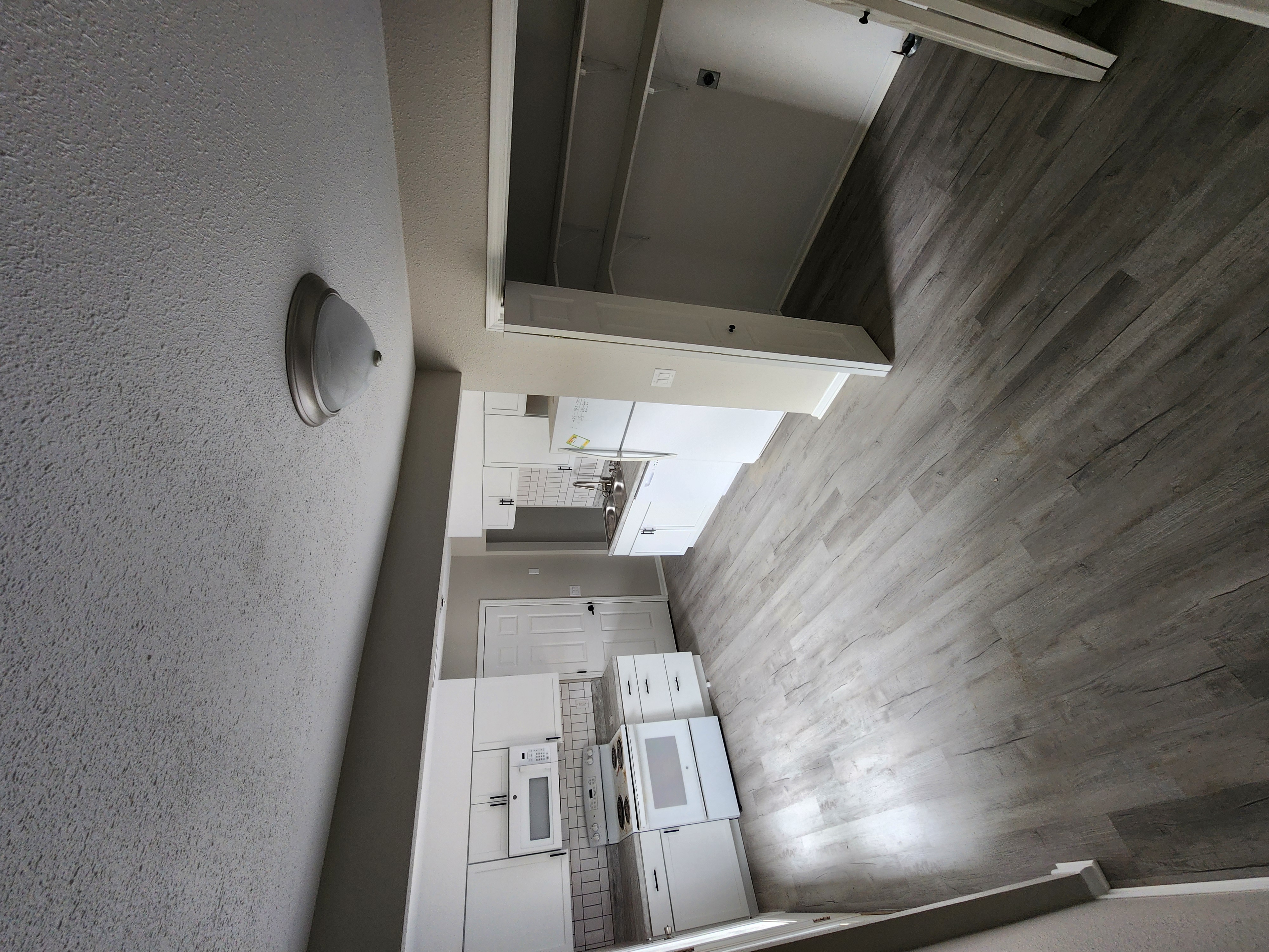 139 Washington St Apt 5 Rehab pics oct 2025 2.jpg